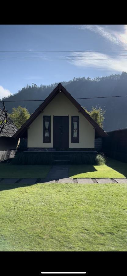 Semadi Mountview Apartman Baturaja  Kültér fotó